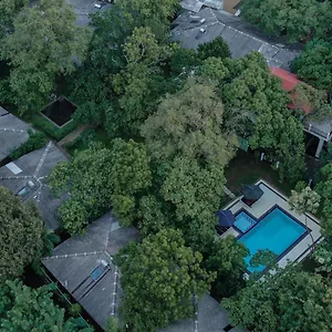 https://royal-retreat-sigiriya.kandyhotelsnow.com