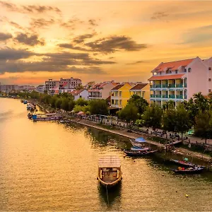 https://lantana-riverside-hoi-an-boutique-hotel-spa.hotelsofhoian.com